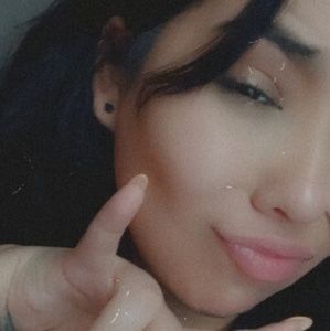 Meet your Posher, Leticia